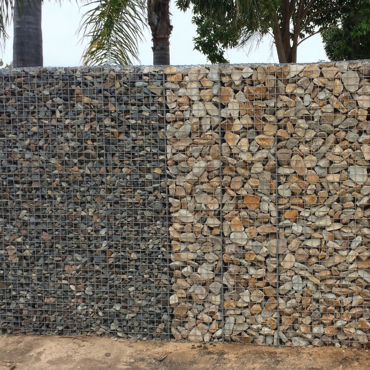 Application du gabion boîte à mailles soudées rempli de pierres pour murs décoratifs et de soutènement.