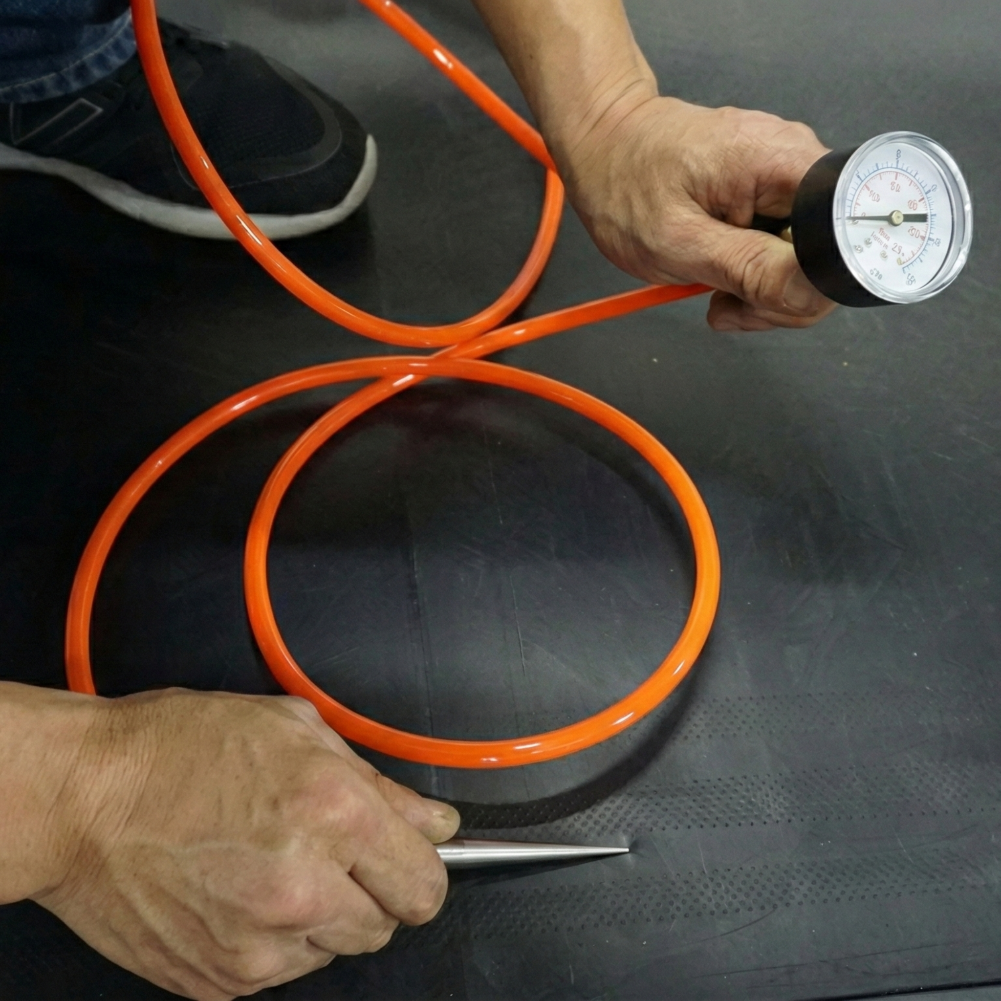 Manómetro con aguja