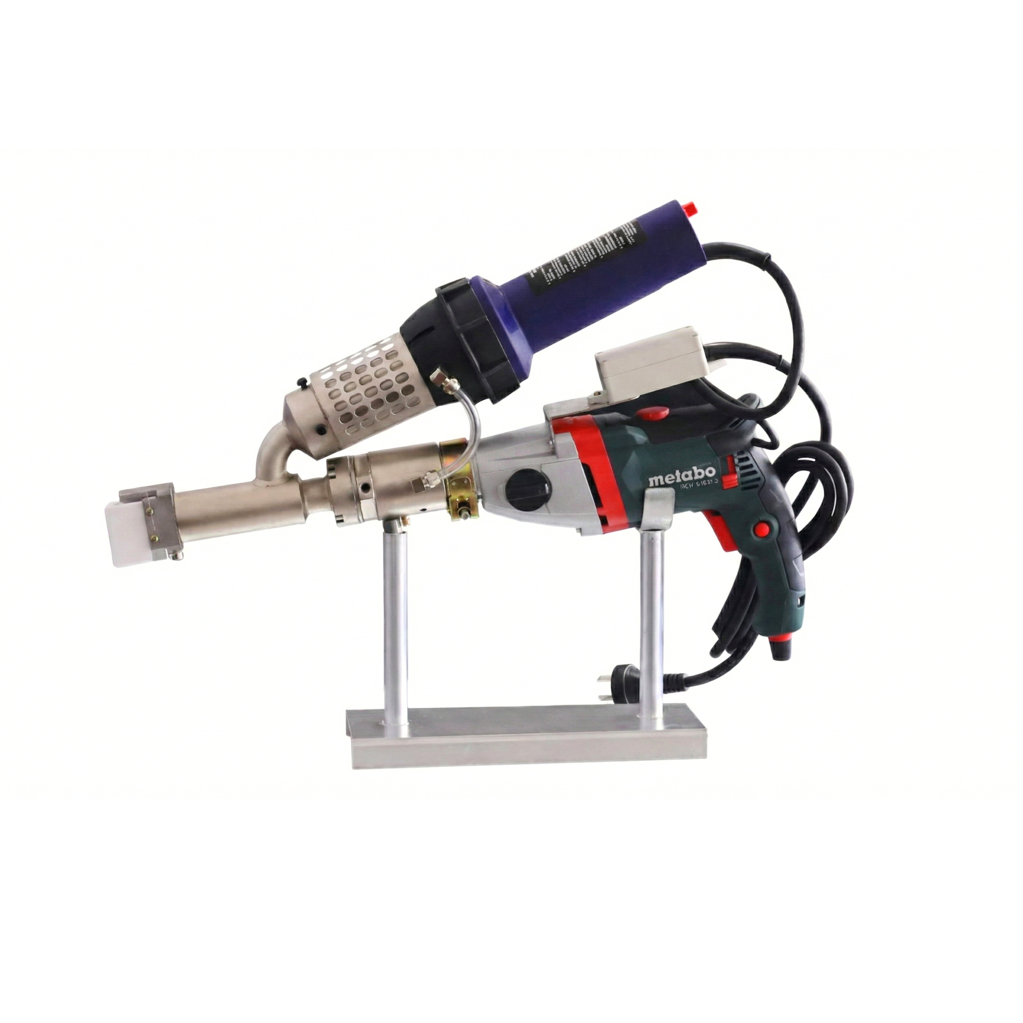 Pistola de extrusión manual portátil o soldadora de aporte tipo taladro, equipo profesional utilizado para la instalación de geomembranas y soldadura de plásticos de ingeniería en República Dominicana.