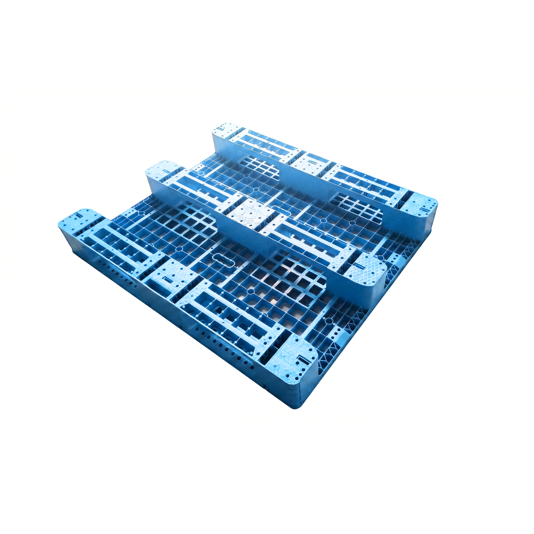 Vista inferior de pallet plástico azul de 3 patines, tarima resistente para optimización de logística y movimiento de carga en República Dominicana.
